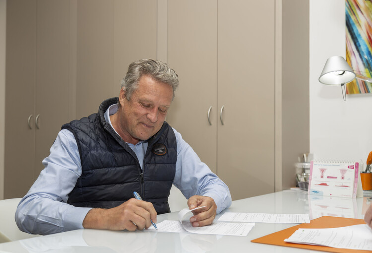 «Le risque d’abandon précoce des jeunes médecins est sous-estimé» ( Michel De Volder )